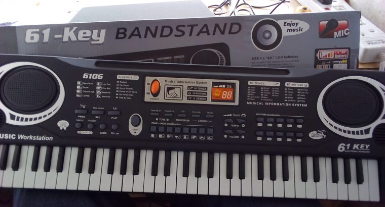 61 keys kids pianos