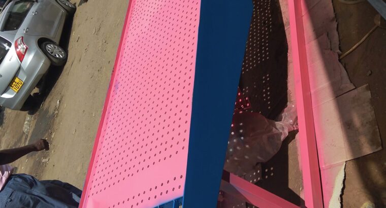 Vibrating tables