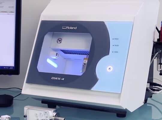 Roland DWX-4 Compact Dental Mill