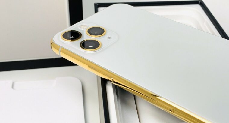 Apple iPhone 15 Pro Max $700 / Tecno Phantom V Fol