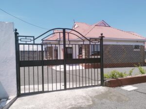 3 Bedroom bungalow plus dsq
