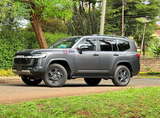Toyota Land Cruiser GR-SPORT