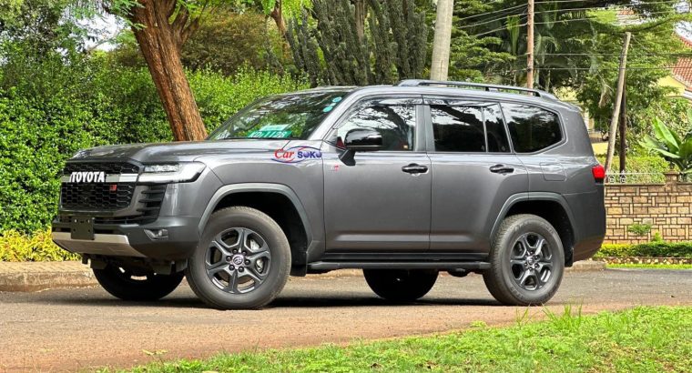 Toyota Land Cruiser GR-SPORT