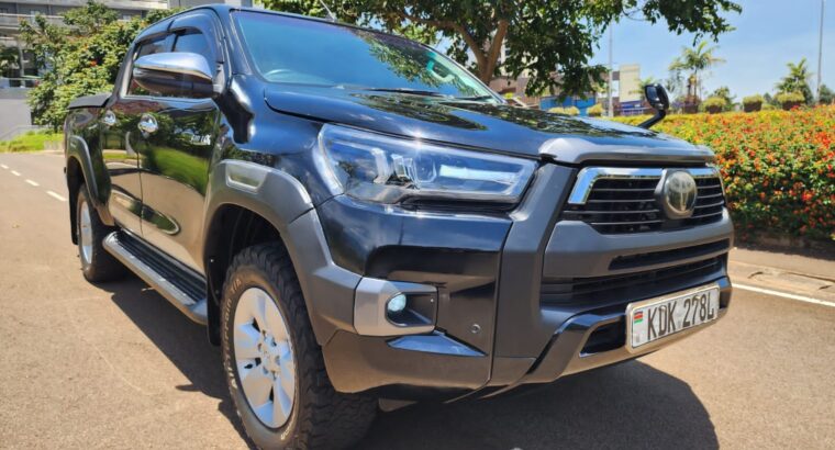 TOYOTA HILUX REVOLUTION