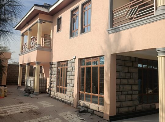 5 bedroom mansionate for rent