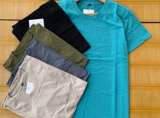 Round neck quality t-shirts