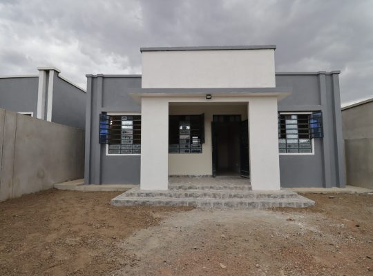 3bedroom master en-suite bungalow for sale