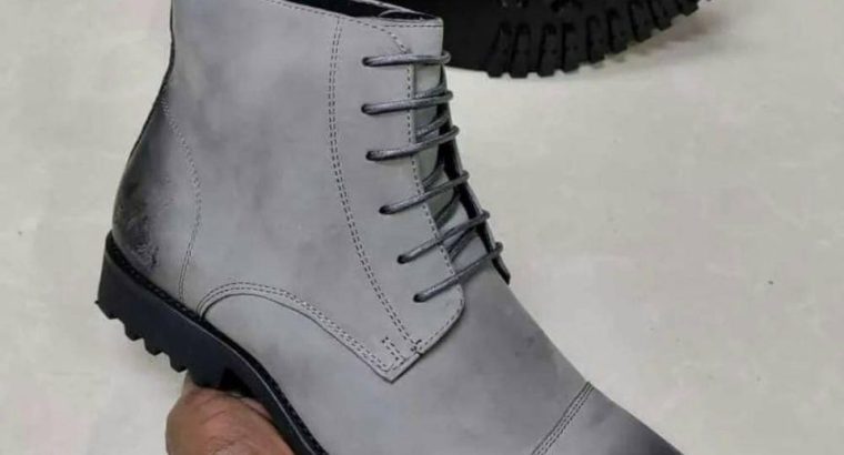 Casual boots