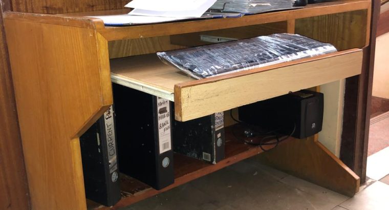 desktop computer with computer table